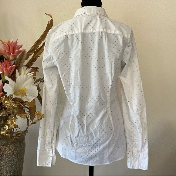 Banana Republic Summit Riley Tailored Fit White with Black Polka Dots NWOT - Picture 3 of 13